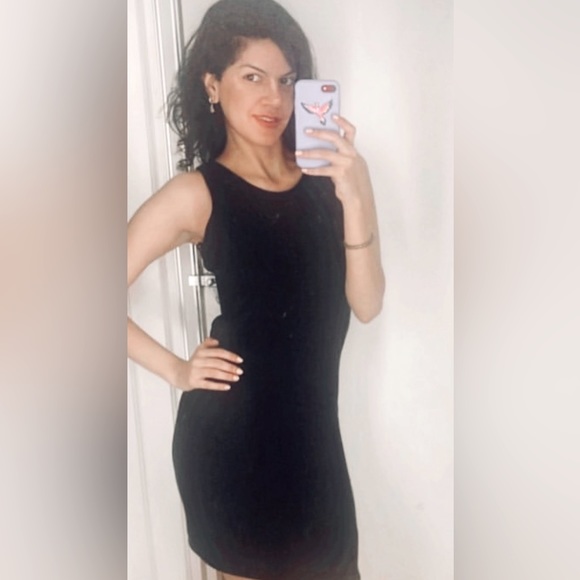 Meet your seller! Hi I’m Michelle 🫶🏻 - Picture 4 of 16